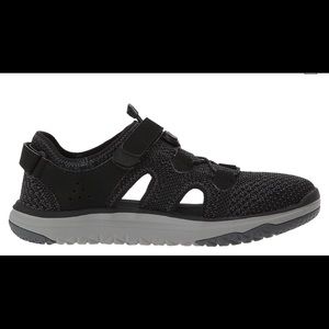 TEVA Black Women’s Terra-Float Travel Knit sz6